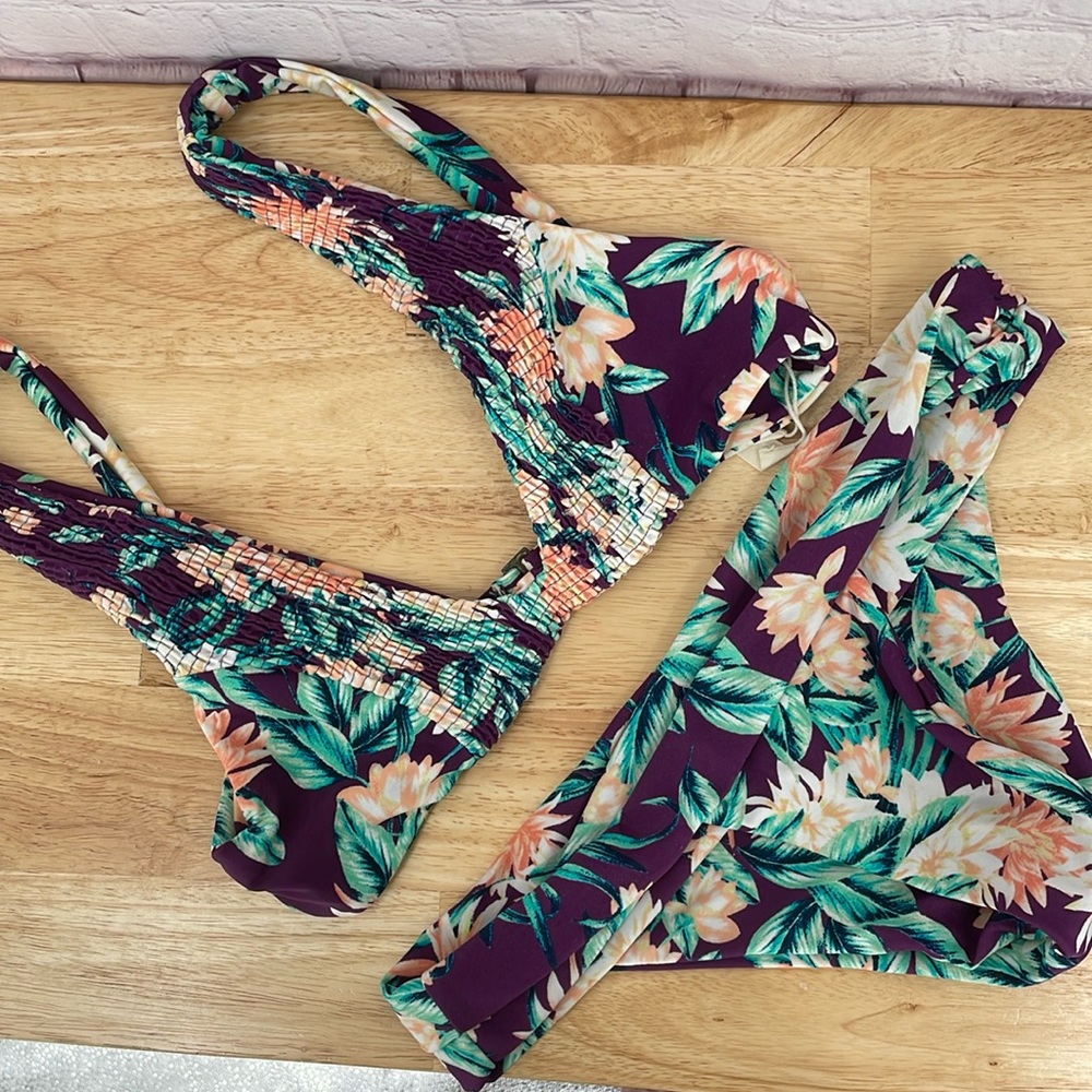 Tori Praver Plants Leaf Floral Botanical V Neck Bikini 2 pc Small Ruched Sexy